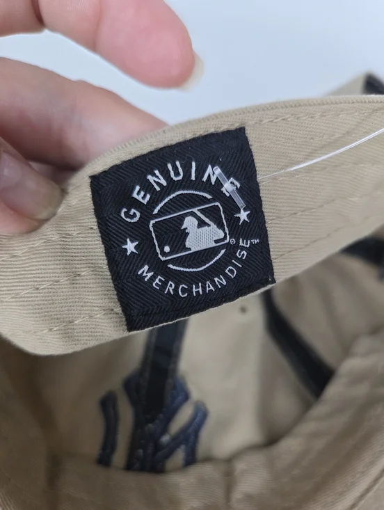 47th Brand New York Yankees Khaki Baseball Cap with Navy Logo - Picture 8 of 10